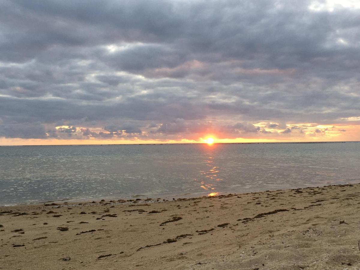 La Preneuse Sur Mer Appartement Rivière Noire Esterno foto