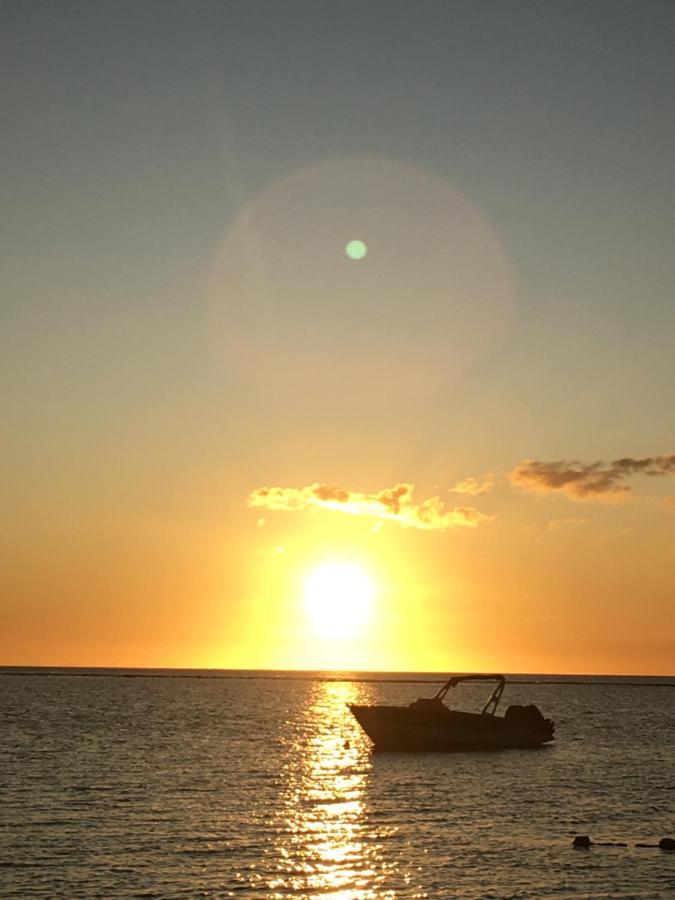 La Preneuse Sur Mer Appartement Rivière Noire Esterno foto